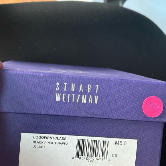 Stuart Weitzman "LogoFirstclass" - Picture 7 of 7